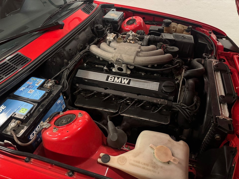 BMW 320i 2,0 Touring 5d