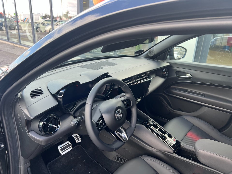 Alfa Romeo Junior Elettrica Speciale 5d