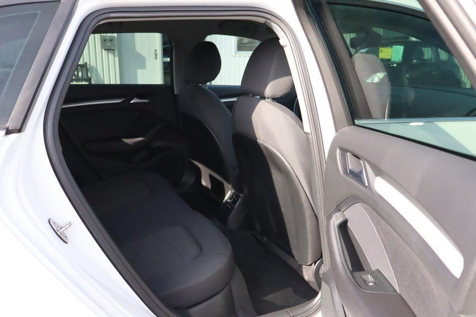 Audi A3 1,0 TFSi 116 Sport Sportback 5d