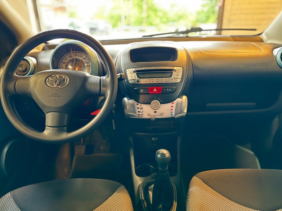 Toyota Aygo 1,0 VVT-i T1 5d
