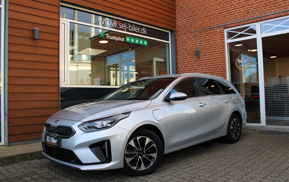 Kia Ceed 1,6 PHEV Upgrade Intro SW DCT 5d
