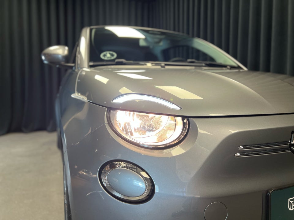 Fiat 500e 42 Icon 3d