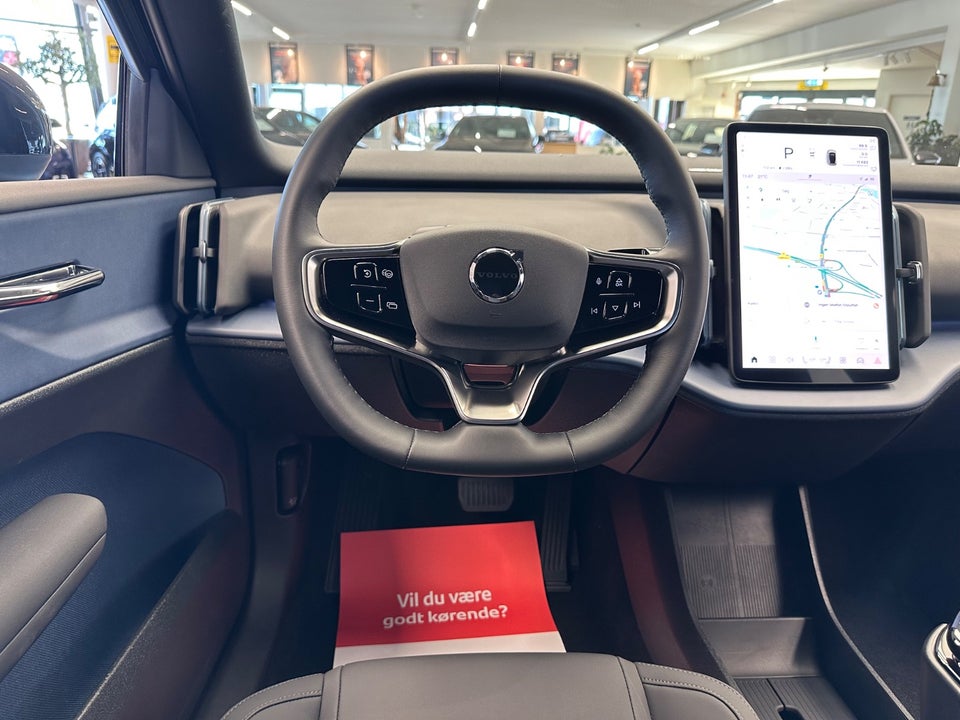 Volvo EX30 Extended Range Plus 5d