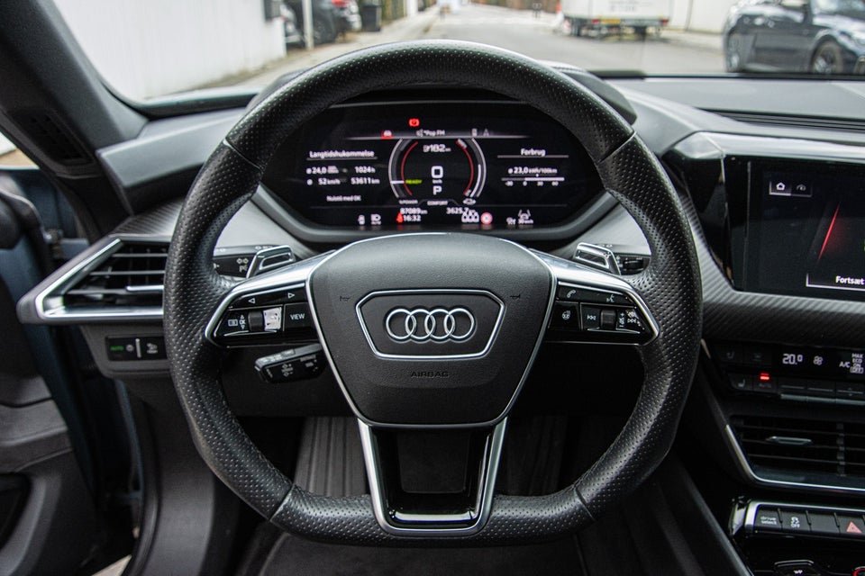 Audi e-tron GT quattro 4d