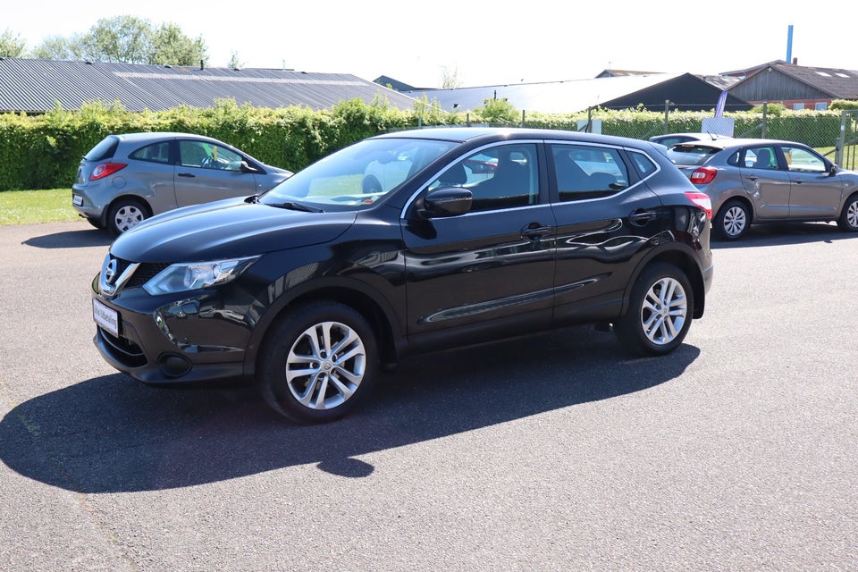 Nissan Qashqai 1,2 Dig-T 115 Tekna 5d