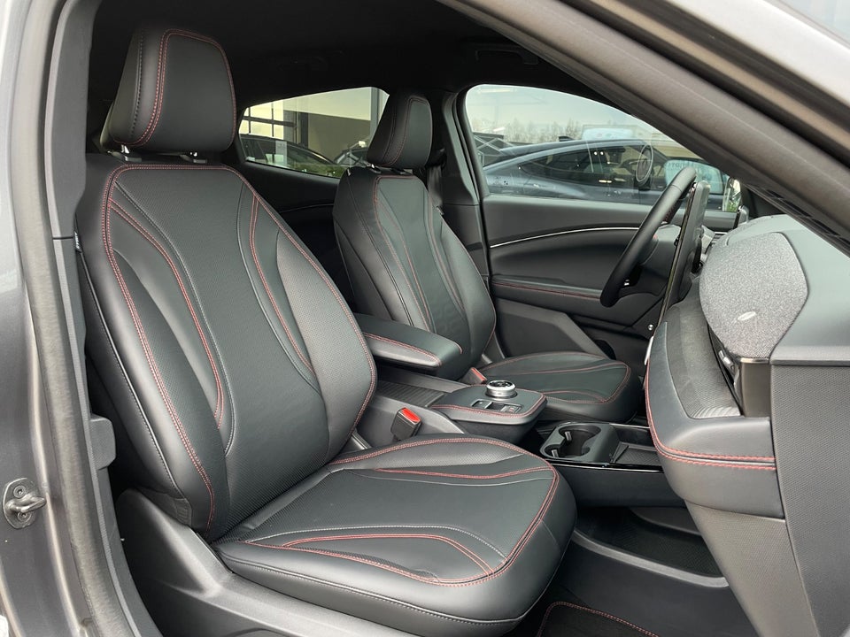 Ford Mustang Mach-E 98 Premium Extended Range 5d