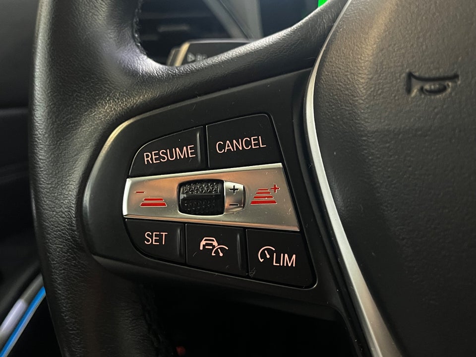 BMW 330e 2,0 Touring Sport Line aut. 5d