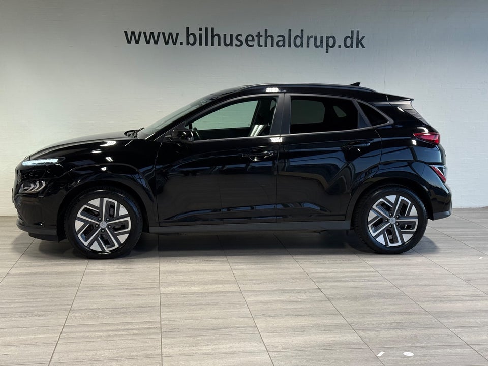 Hyundai Kona 64 EV Essential 5d