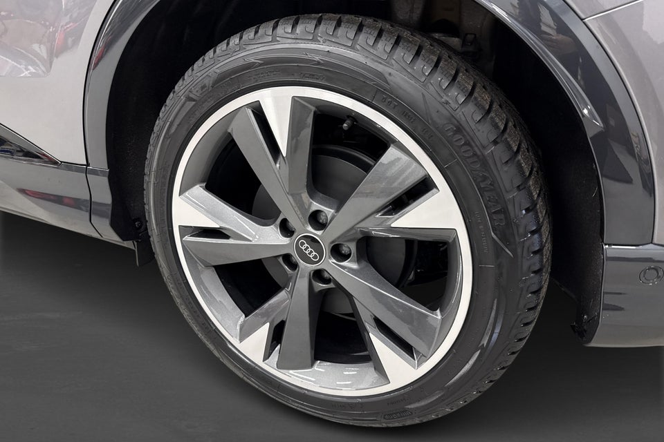 Audi Q4 e-tron 45 S-line Edition 5d