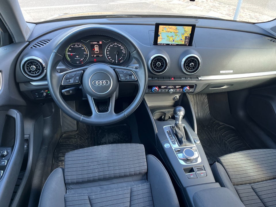 Audi A3 1,4 e-tron Sport Sportback S-tr. 5d