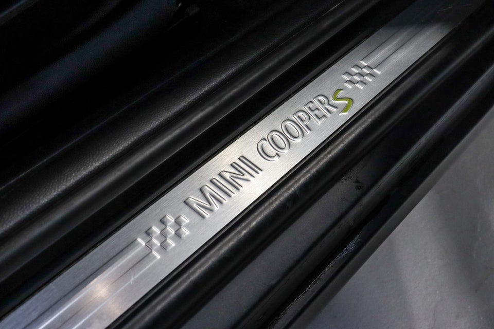 MINI Cooper SE Maximise 3d