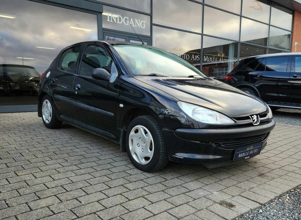 Peugeot 206 1,6 XR 5d