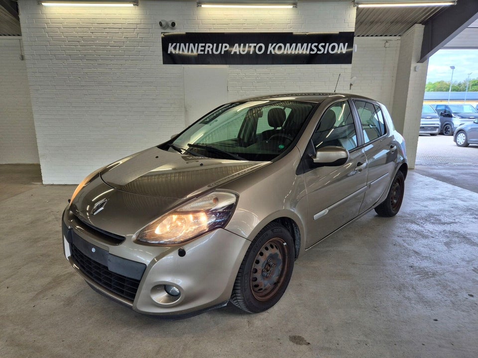 Renault Clio III 1,5 dCi 75 Avantage 5d