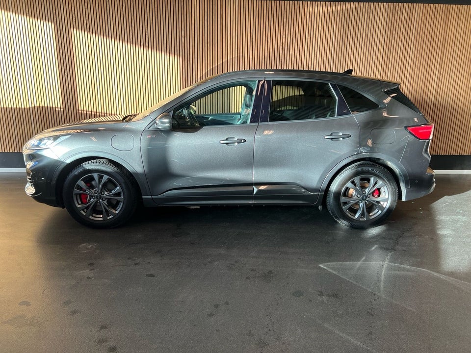 Ford Kuga 2,5 PHEV ST-Line X CVT 5d