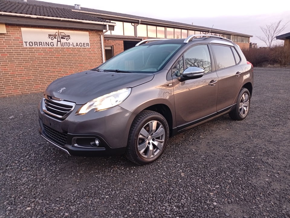 Peugeot 2008 1,2 VTi 82 Style 5d