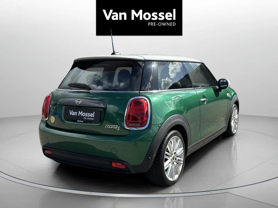 MINI Cooper SE Classic Trim 3d