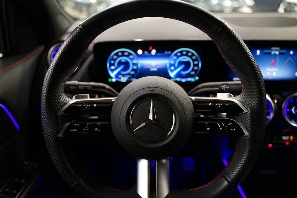 Mercedes EQA350 AMG Line 4Matic 5d