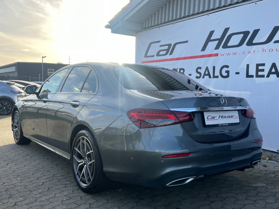 Mercedes E300 de 2,0 AMG Line aut. 4Matic 4d