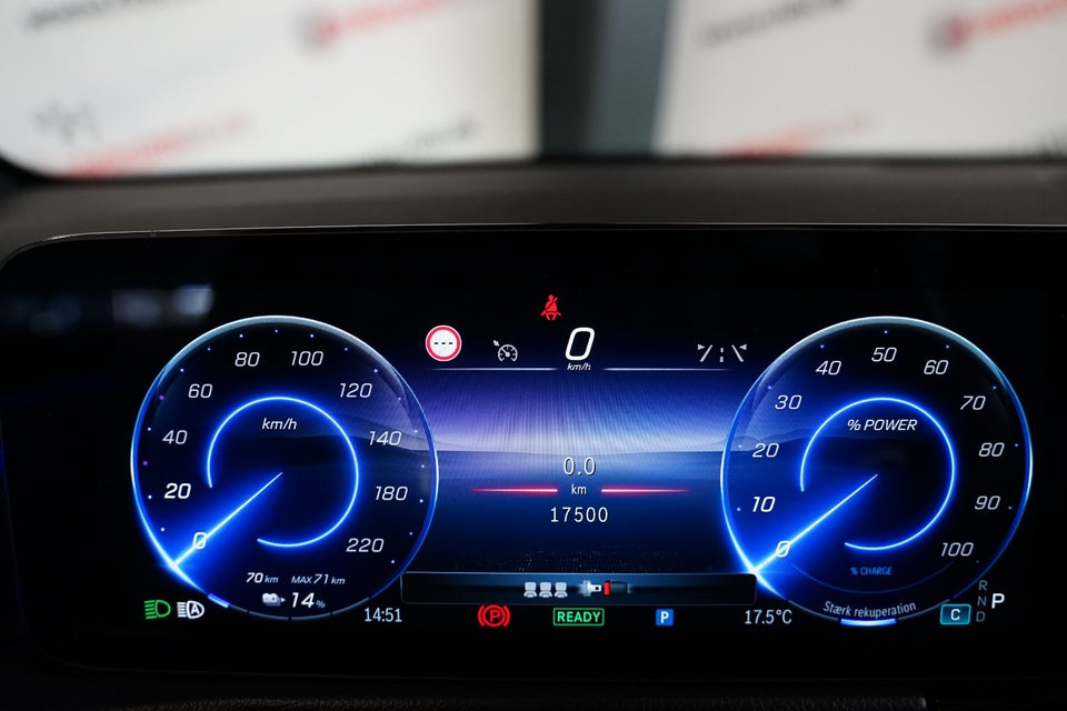 Mercedes EQB250+ AMG Line 5d