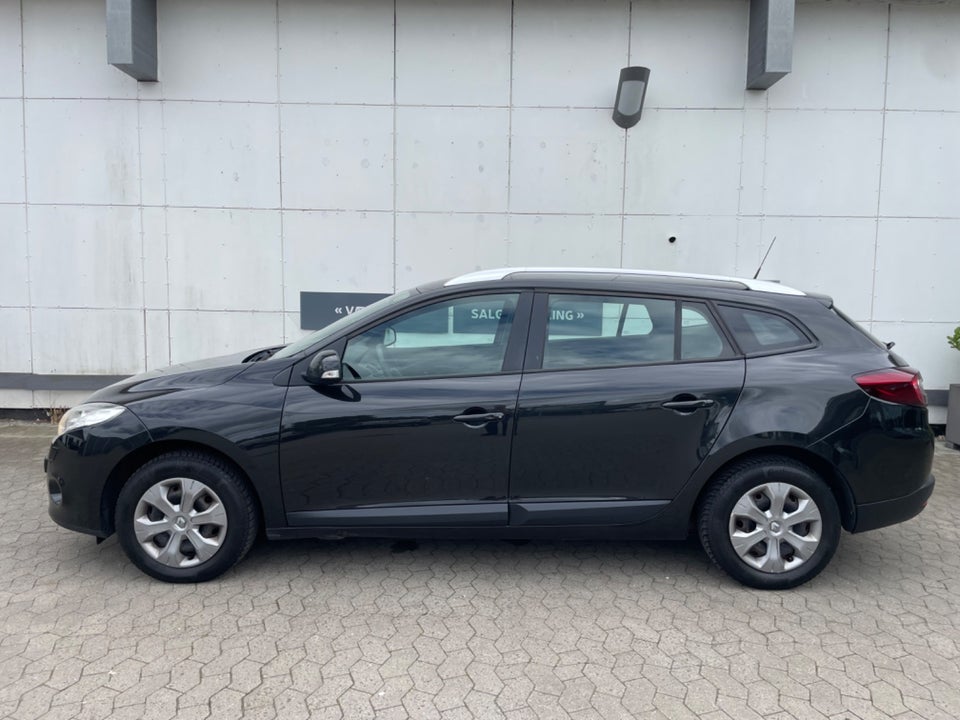 Renault Megane III 1,6 110 Authentique Sport Tourer 5d