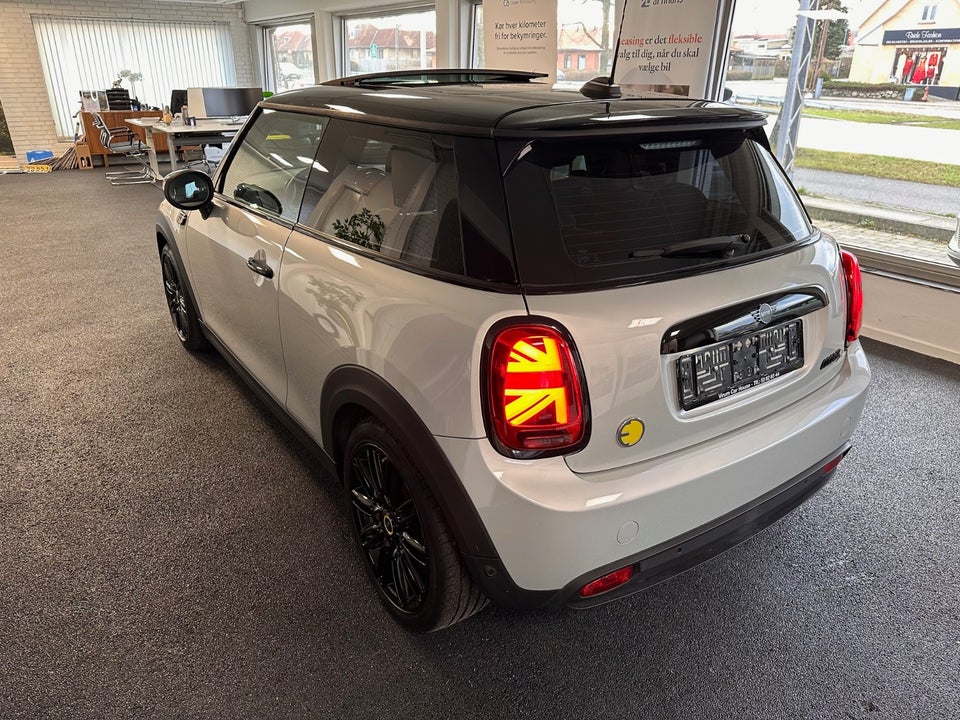 MINI Cooper SE Camden Edition 3d