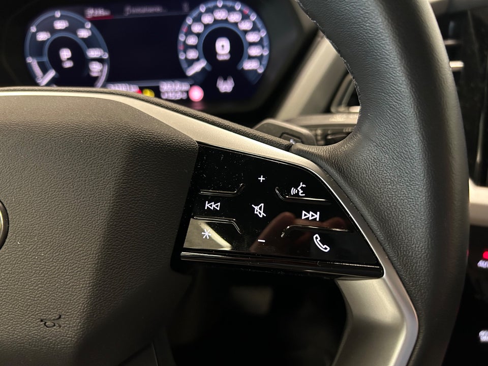 Audi Q4 e-tron 40 S-line Sportback 5d