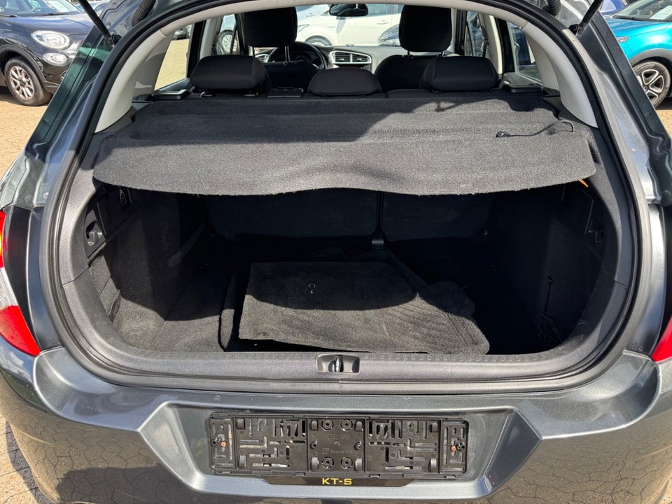 Citroën C4 1,6 e-HDi 112 Seduction 5d
