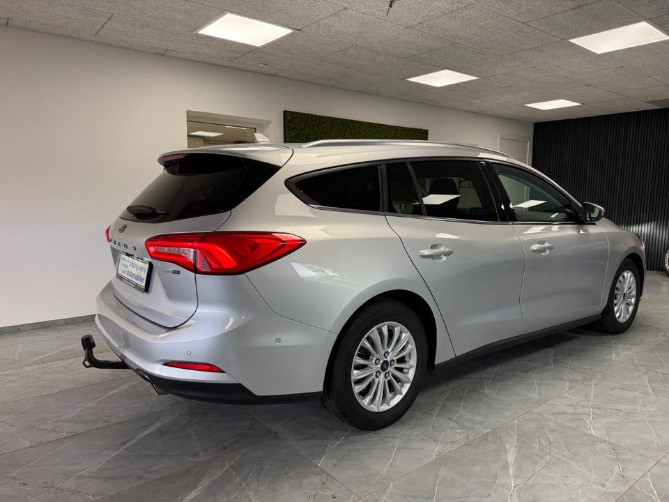 Ford Focus 1,0 EcoBoost mHEV Titanium stc. 5d