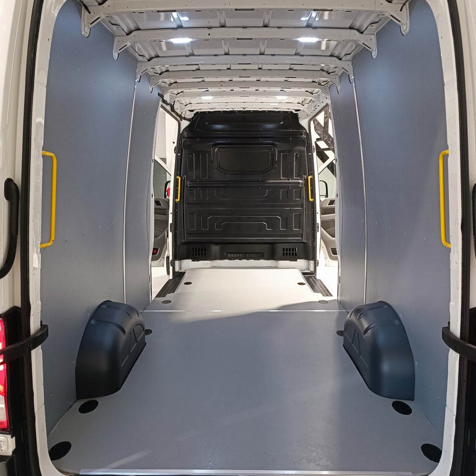 MAN TGE 2,0 3.180 Kassevogn L4H3 aut. FWD