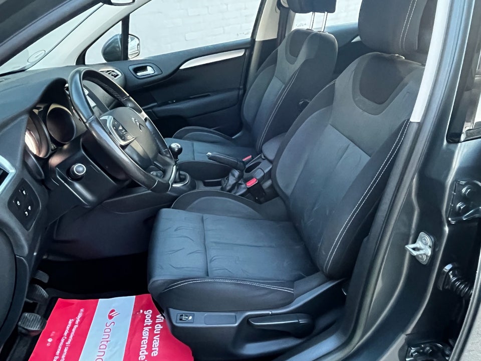 Citroën C4 1,6 e-HDi 112 Seduction 5d