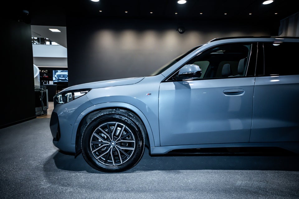 BMW iX1 eDrive20 M-Sport 5d