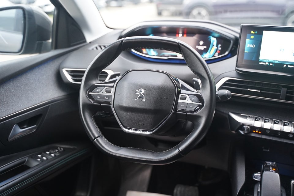 Peugeot 3008 1,6 Hybrid Allure Pack EAT8 5d