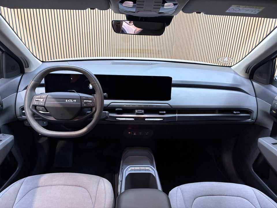 Kia EV3 81 Long Range Earth 5d