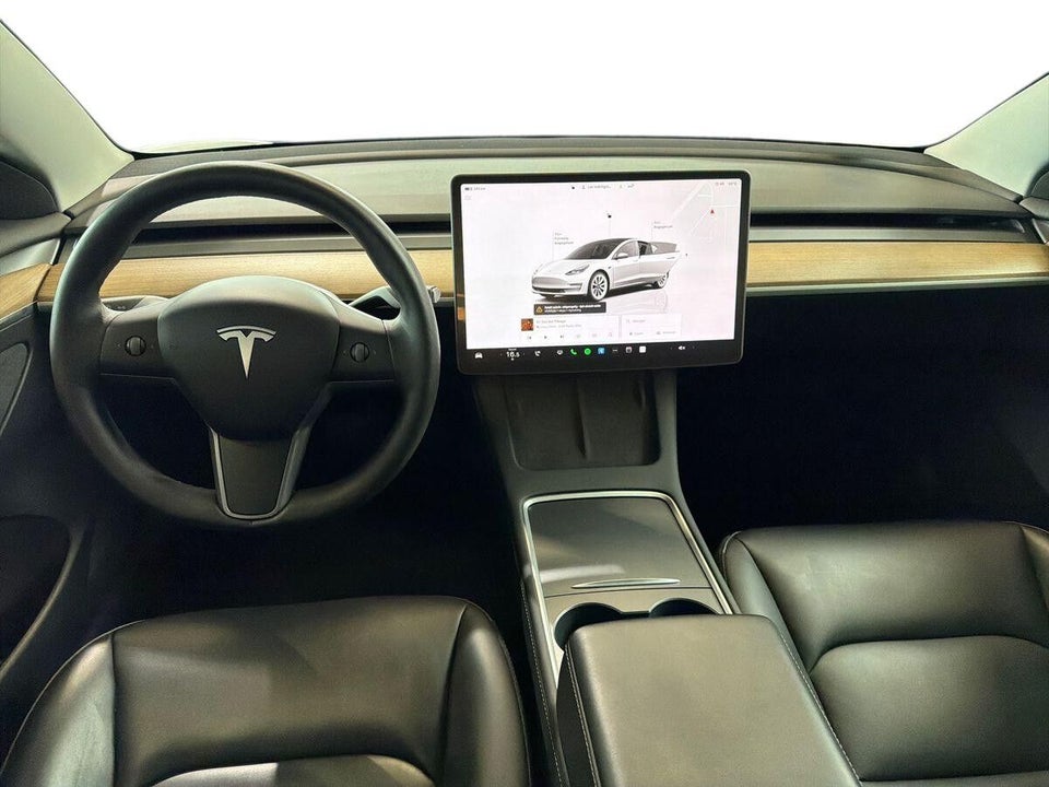 Tesla Model 3 RWD 4d