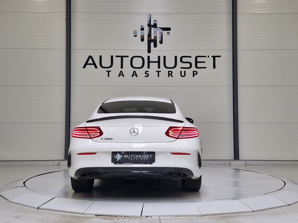 Mercedes C300 2,0 AMG Line Coupé aut. 2d