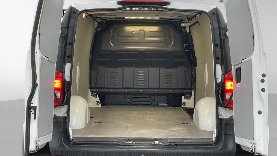 Mercedes Vito 114 2,0 CDi Kassevogn aut. L RWD