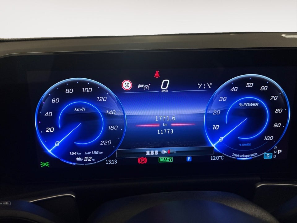 Mercedes EQB250+ Electric Art 5d