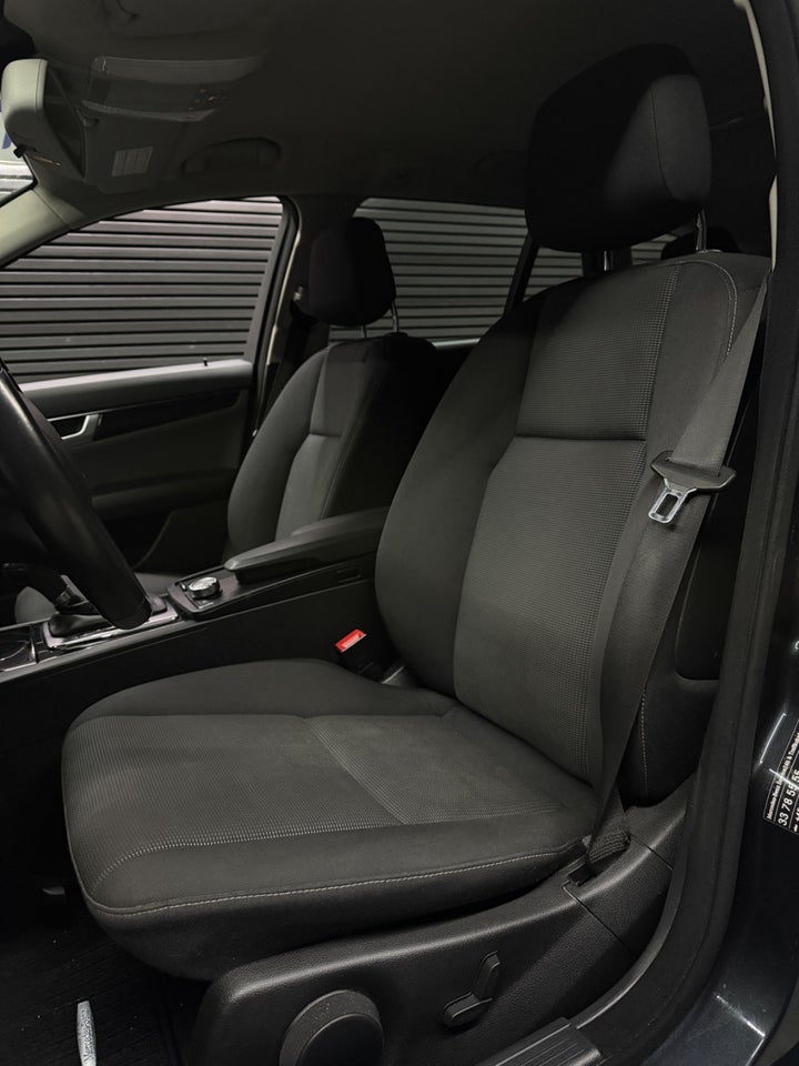 Mercedes C220 2,2 CDi AMG Line stc. aut. 5d