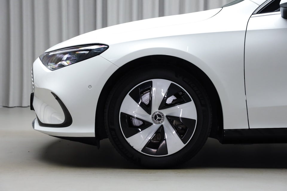 Mercedes CLA250+ EQ Progressive 4d