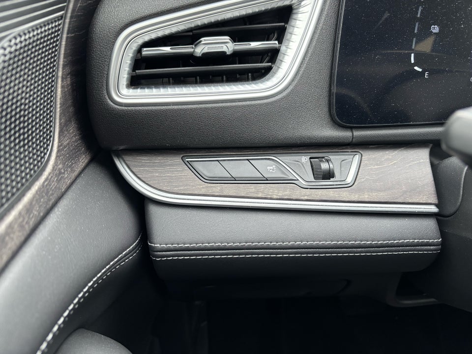 Navor E5 1,5 PHEV Rock 5d