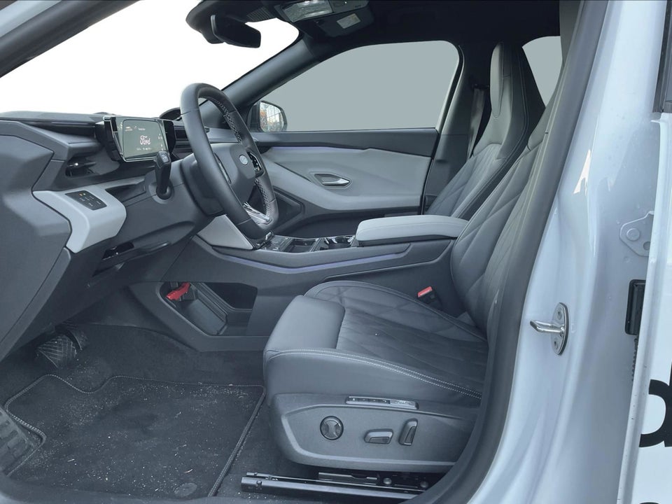 Ford Capri 77 Premium Extended Range 5d