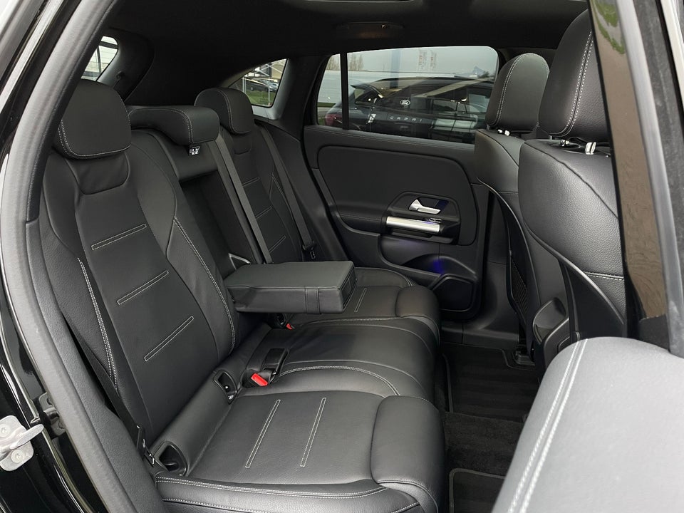 Mercedes EQA350 AMG Line 4Matic 5d