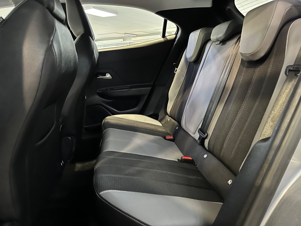 Opel Mokka-e 50 Elegance 5d