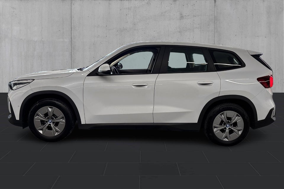 BMW iX1 xDrive30 X-Line 5d