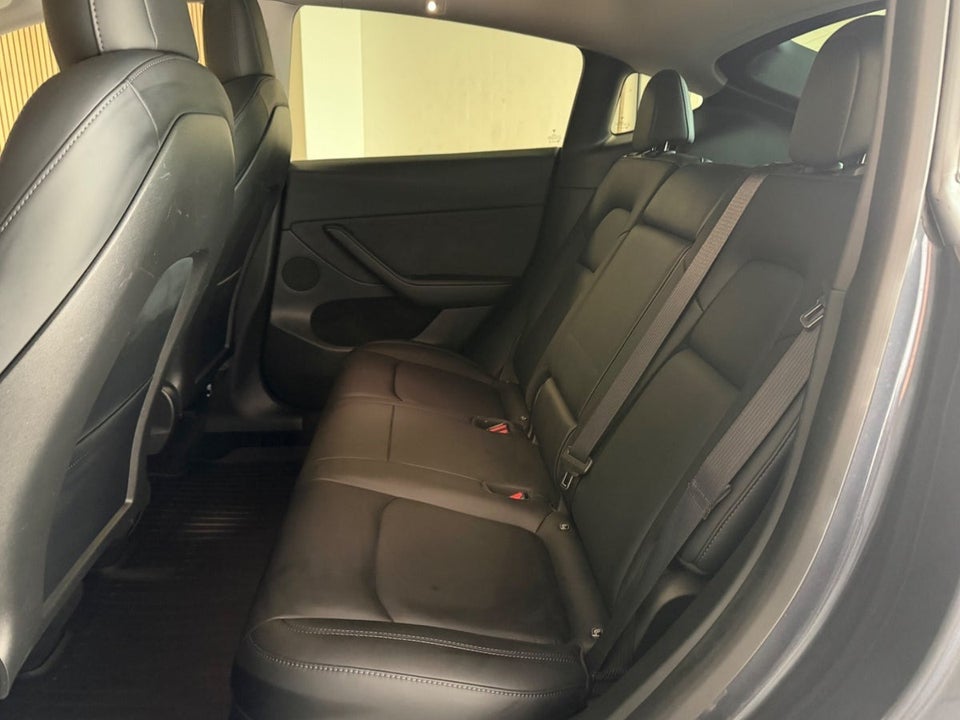 Tesla Model Y Long Range RWD 5d
