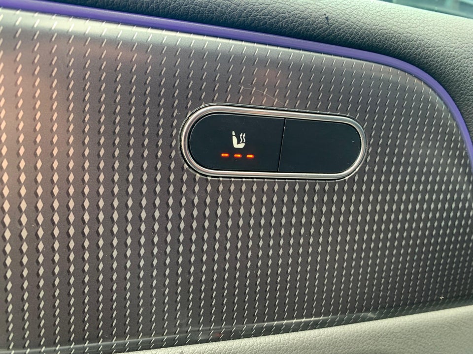 Mercedes EQB300 4Matic 7prs 5d