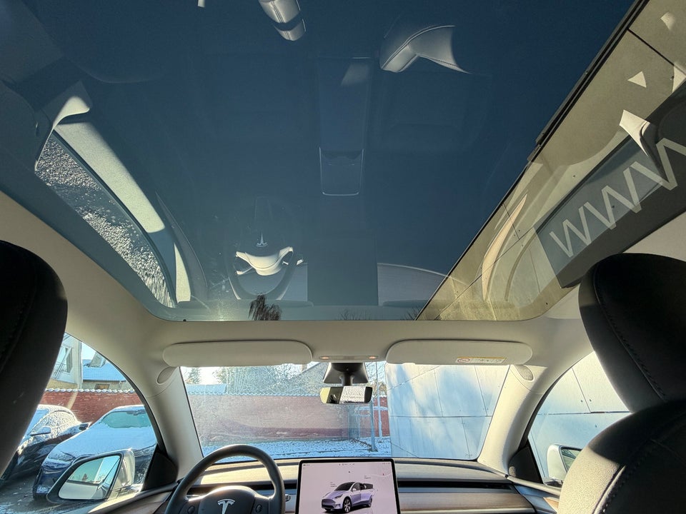 Tesla Model Y Long Range AWD 5d