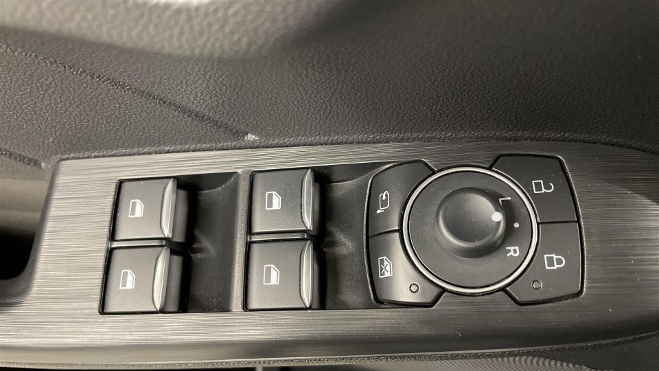 Ford Kuga 2,5 PHEV ST-Line X CVT 5d