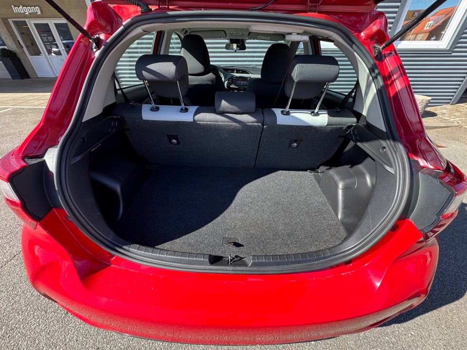 Toyota Yaris 1,0 VVT-i T2 5d