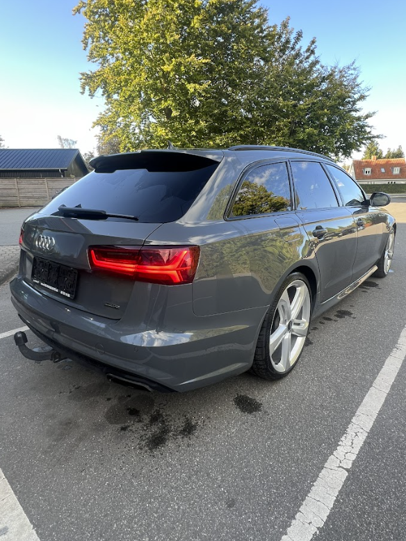 Audi A6 3,0 TDi 326 S-line Avant quattro Tiptr. 5d